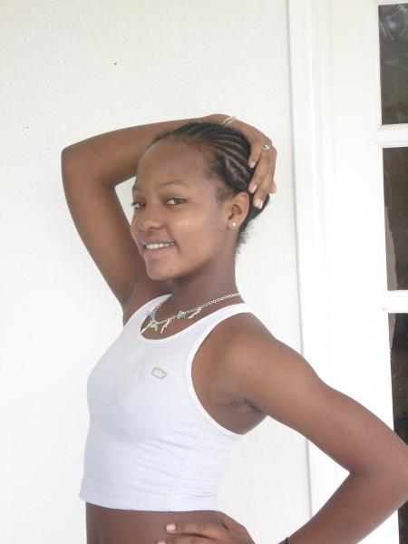 ilhary c une meuf du kartel